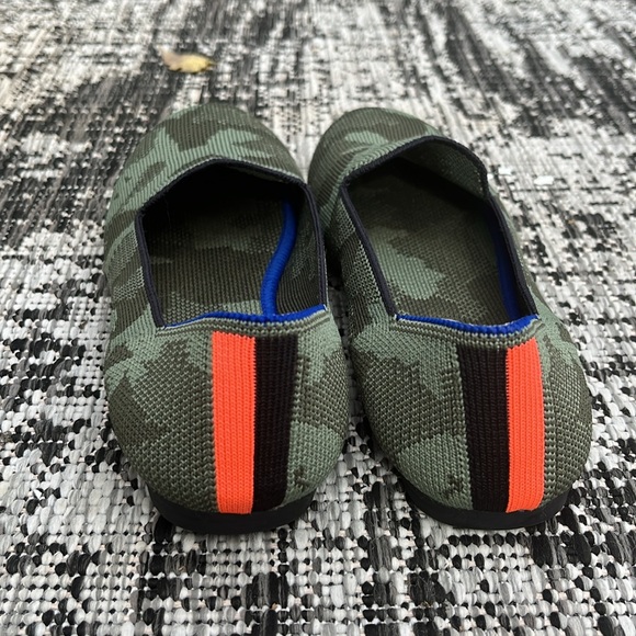 Girls Rothy’s - Picture 4 of 6